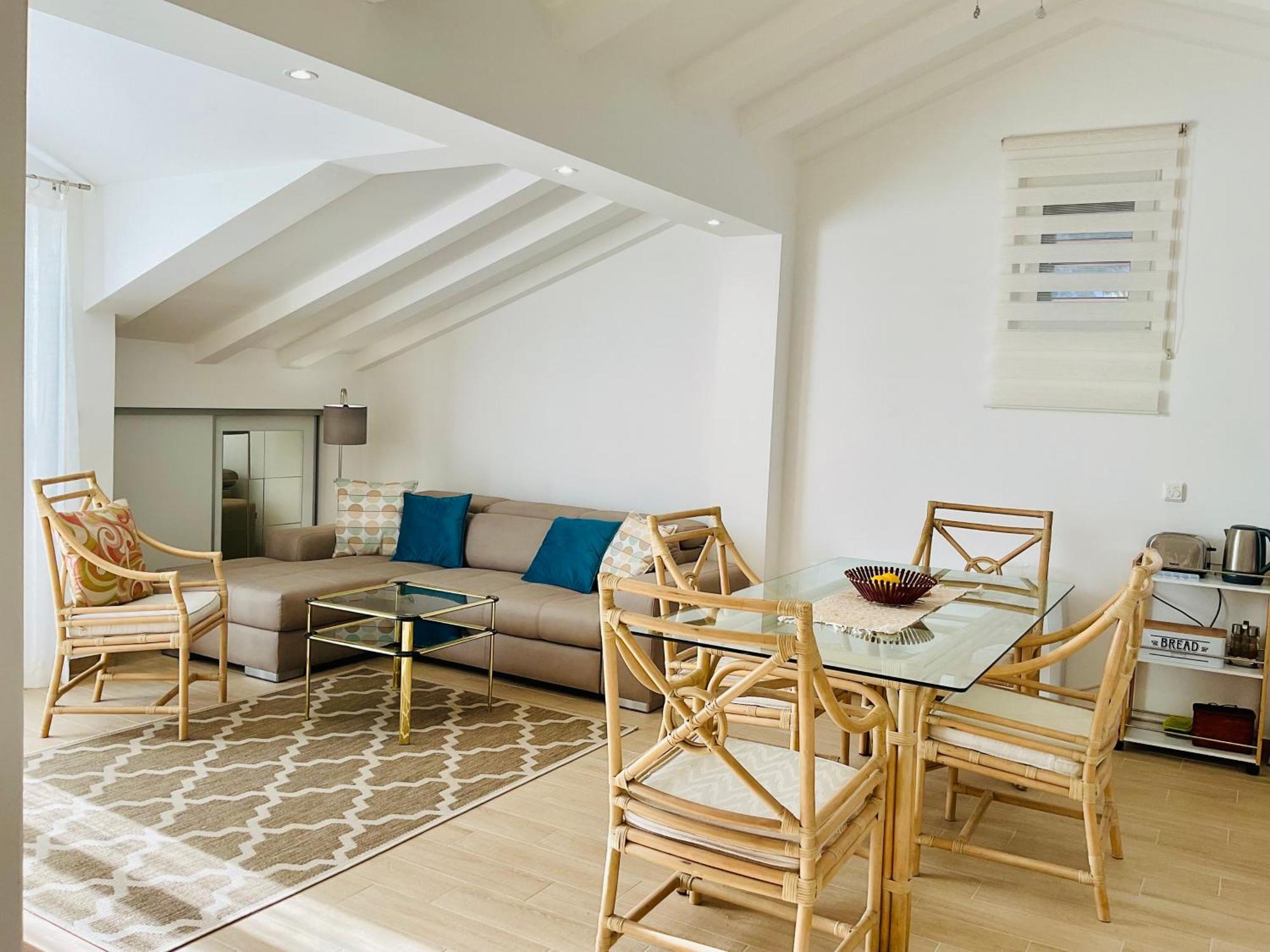 Bay View Apartments Petrovac エクステリア 写真